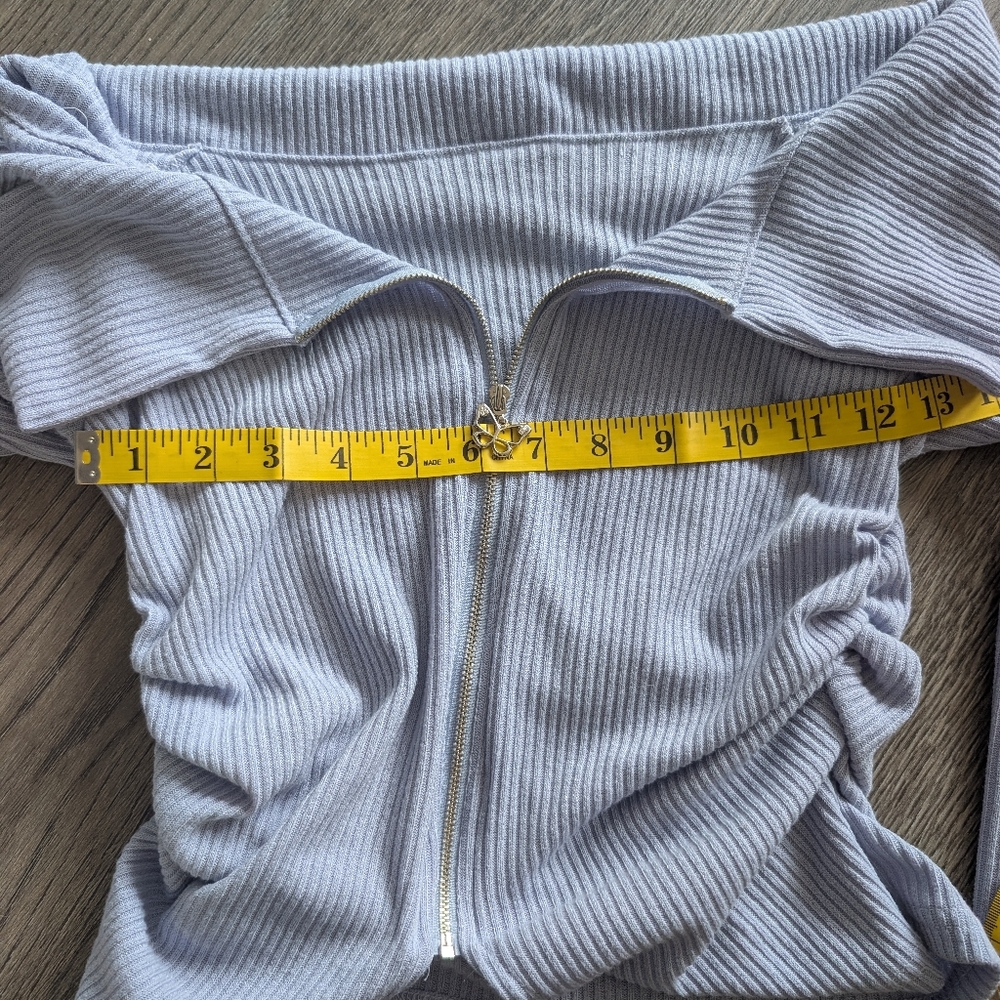 Butterfly Zipper Ribbed Light Sweater - Picture 3 of 5